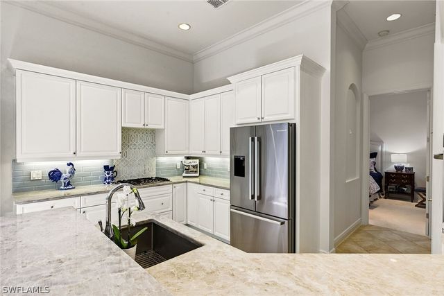 28540 Calabria CT 102, Naples, FL 34110