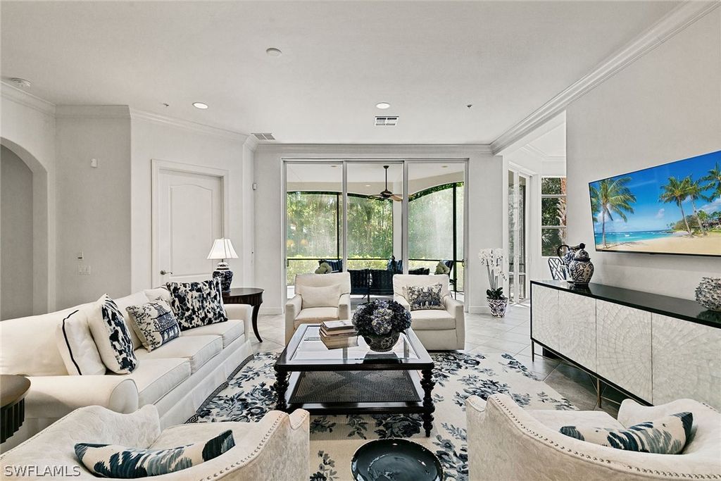 28540 Calabria CT 102, Naples, FL 34110