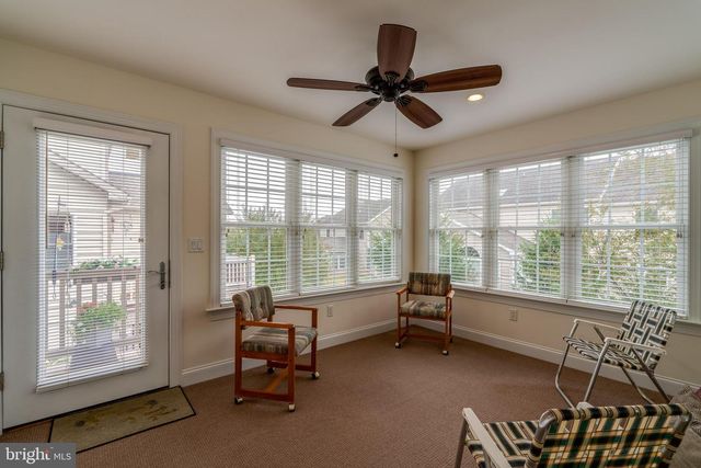 1332 WILLOW CREEK DR, Mount Joy, PA 17552