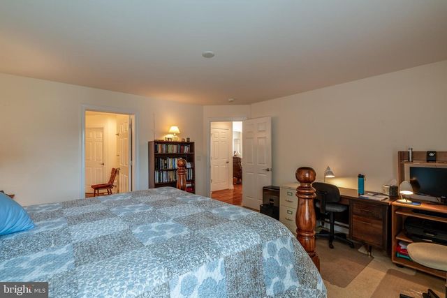 1332 WILLOW CREEK DR, Mount Joy, PA 17552