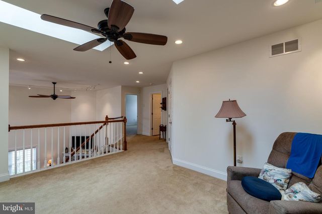 1332 WILLOW CREEK DR, Mount Joy, PA 17552