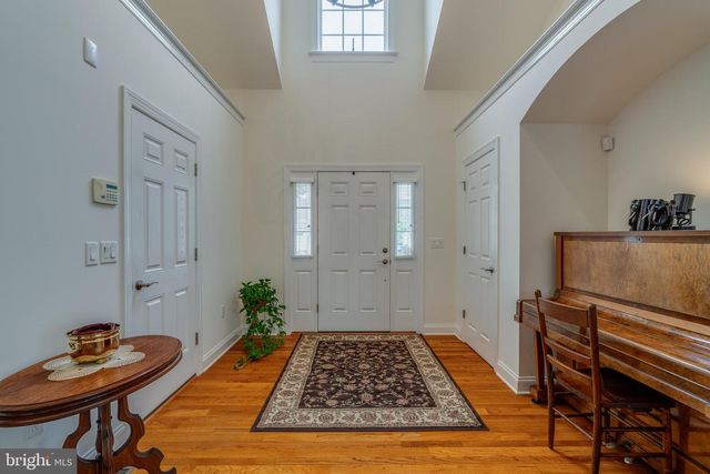 1332 WILLOW CREEK DR, Mount Joy, PA 17552