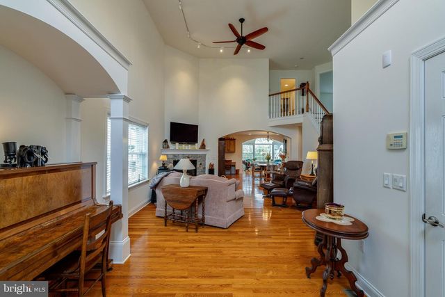 1332 WILLOW CREEK DR, Mount Joy, PA 17552