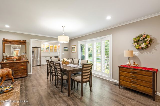 10303 Rock Falls Ct, Louisville, KY 40223