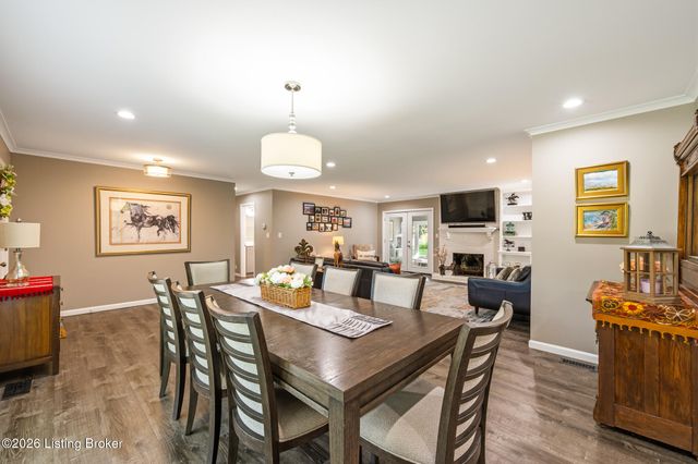 10303 Rock Falls Ct, Louisville, KY 40223