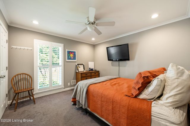 10303 Rock Falls Ct, Louisville, KY 40223