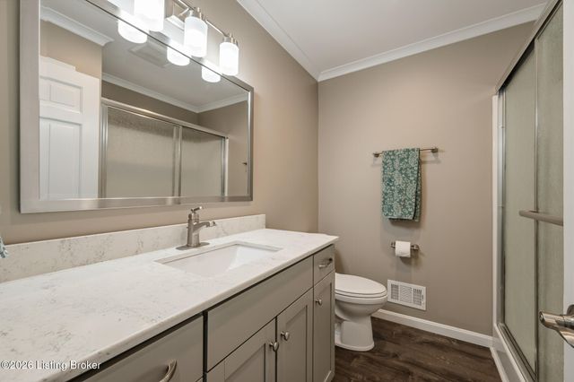 10303 Rock Falls Ct, Louisville, KY 40223