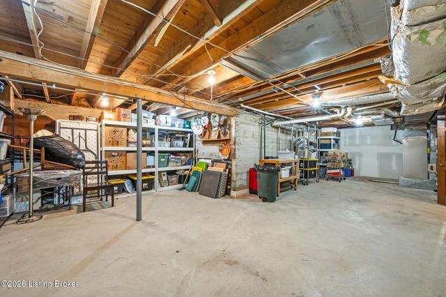 10303 Rock Falls Ct, Louisville, KY 40223