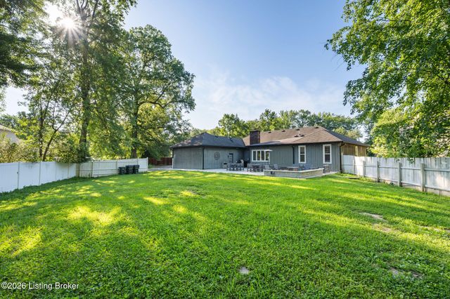 10303 Rock Falls Ct, Louisville, KY 40223