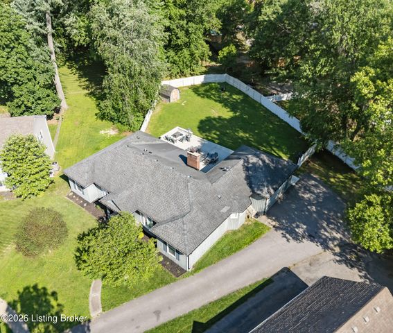 10303 Rock Falls Ct, Louisville, KY 40223