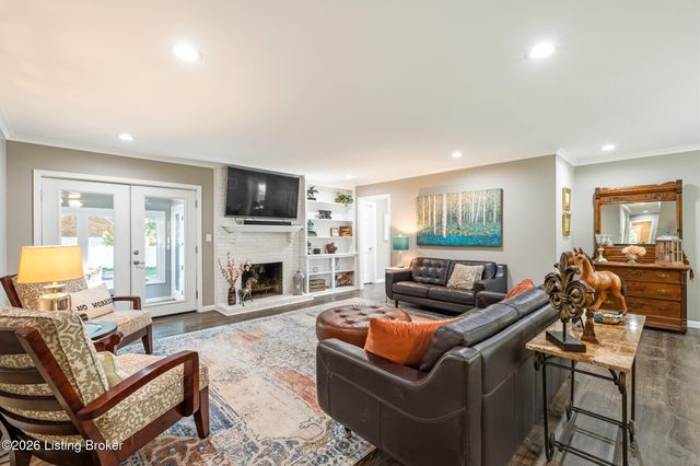 10303 Rock Falls Ct, Louisville, KY 40223
