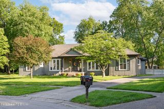 10303 Rock Falls Ct, Louisville, KY 40223