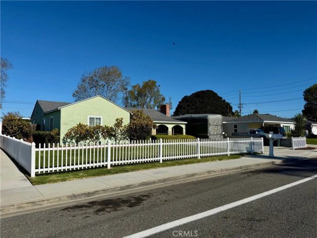 810 Congress, Costa Mesa, CA 92627