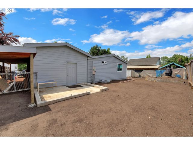 4989 CONE Ave, Eugene, OR 97402