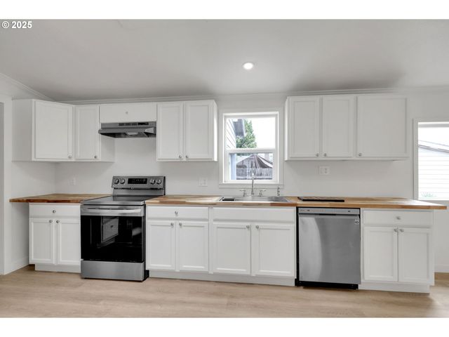 4989 CONE Ave, Eugene, OR 97402
