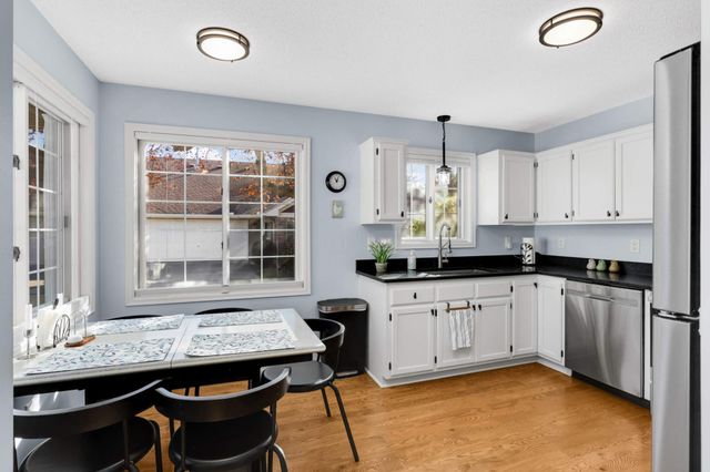 523 Lovell Avenue, Roseville, MN 55113