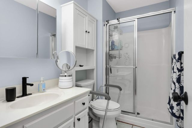 523 Lovell Avenue, Roseville, MN 55113