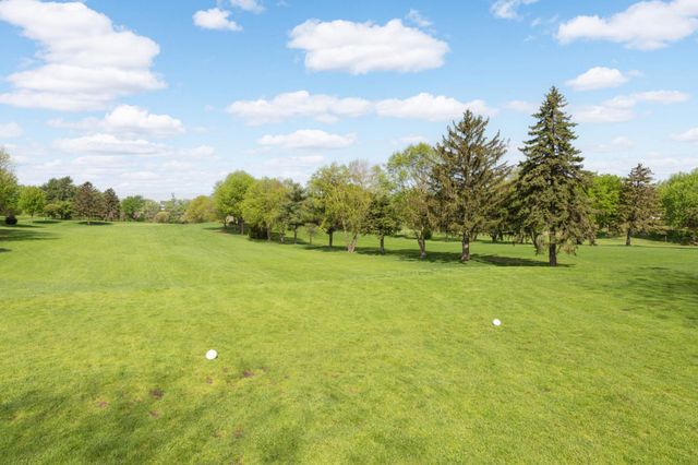 523 Lovell Avenue, Roseville, MN 55113