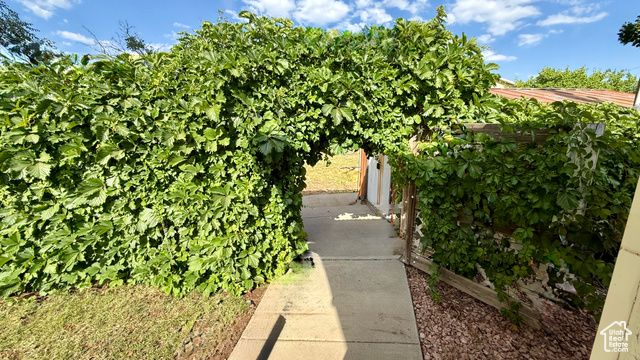 690 E 500 S, Fillmore, UT 84631