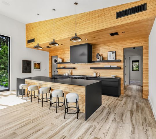 11851 Hopes Creek, College Station, TX 77845