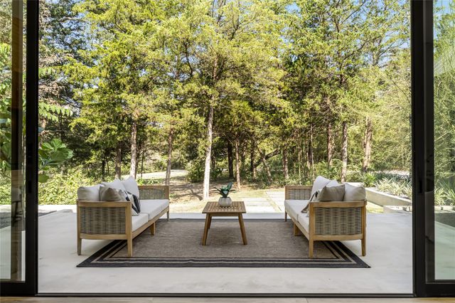 11851 Hopes Creek, College Station, TX 77845