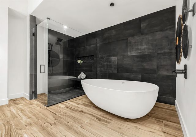 11851 Hopes Creek, College Station, TX 77845