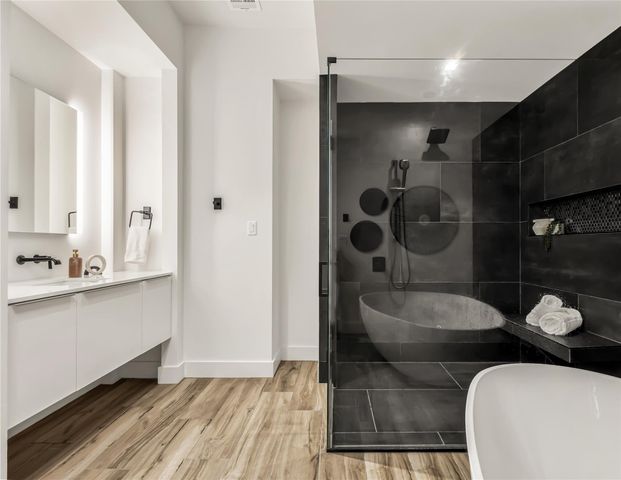 11851 Hopes Creek, College Station, TX 77845