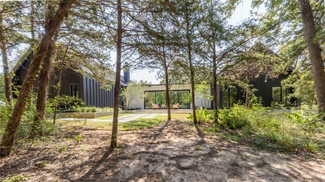 11851 Hopes Creek, College Station, TX 77845