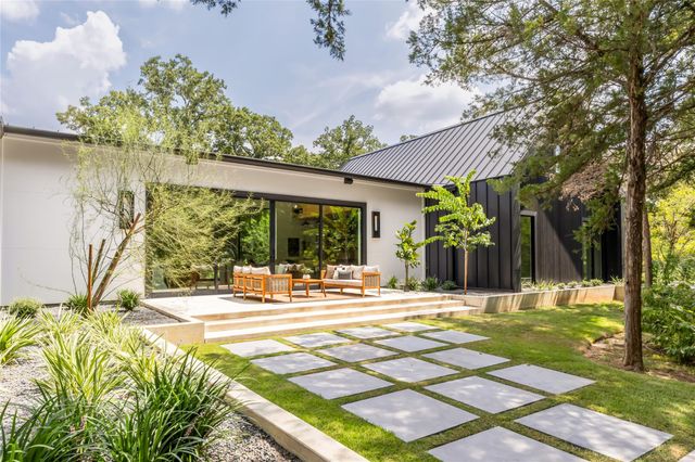 11851 Hopes Creek, College Station, TX 77845