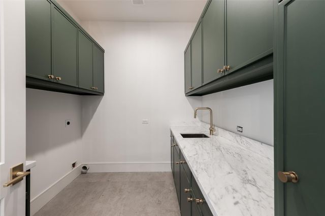 4923 Mimosa Street, Bellaire, TX 77401