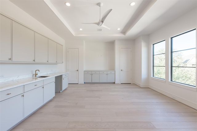 4923 Mimosa Street, Bellaire, TX 77401