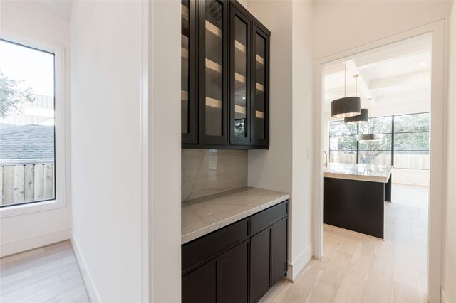 4923 Mimosa Street, Bellaire, TX 77401