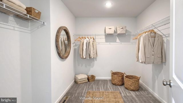 7847 OAK BROOK DR, Harrisburg, PA 17112