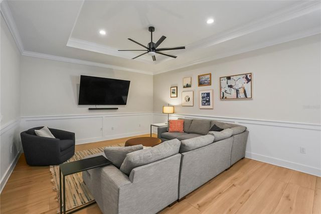 2115 N LINCOLN AVENUE, Tampa, FL 33607