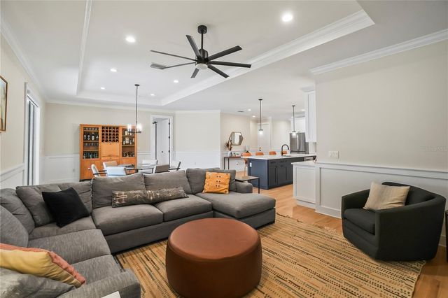 2115 N LINCOLN AVENUE, Tampa, FL 33607