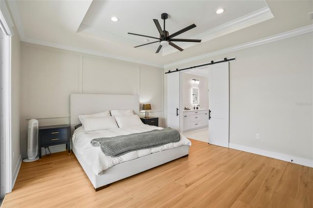 2115 N LINCOLN AVENUE, Tampa, FL 33607