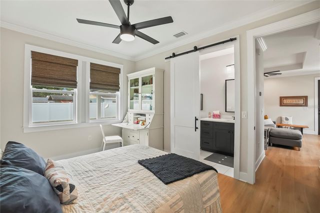 2115 N LINCOLN AVENUE, Tampa, FL 33607