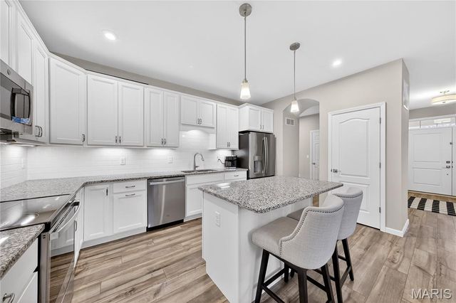 253 Cambium Court, Wentzville, MO 63385