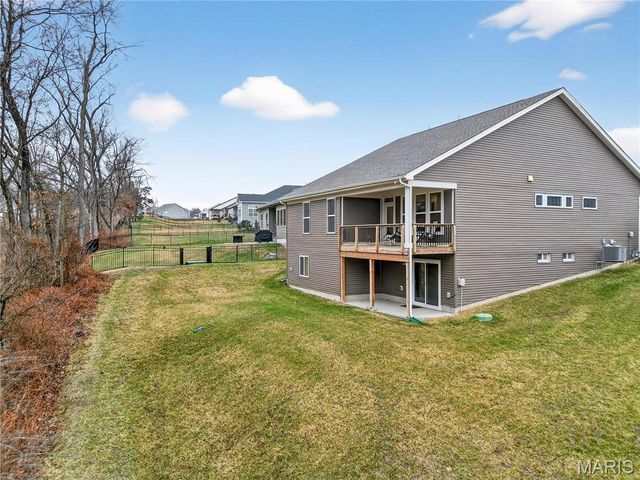 253 Cambium Court, Wentzville, MO 63385