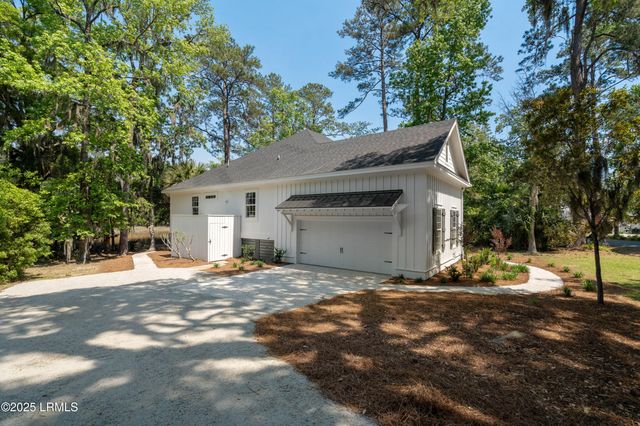 6 Winding Oak Drive, Okatie, SC 29909