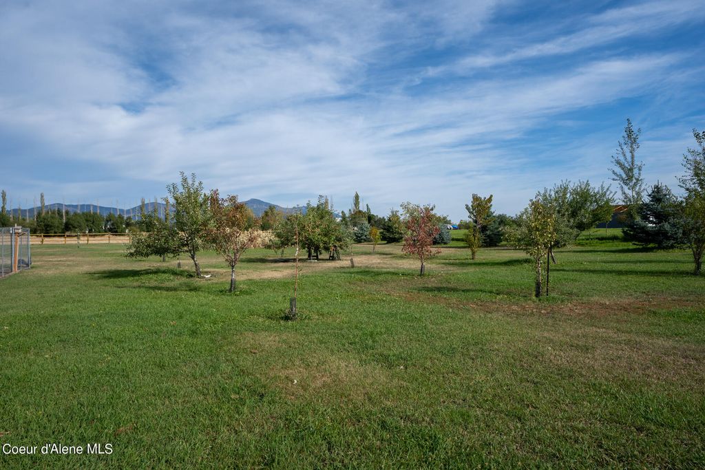 13559 W PRAIRIE AVE, Post Falls, ID 83854 photo 26