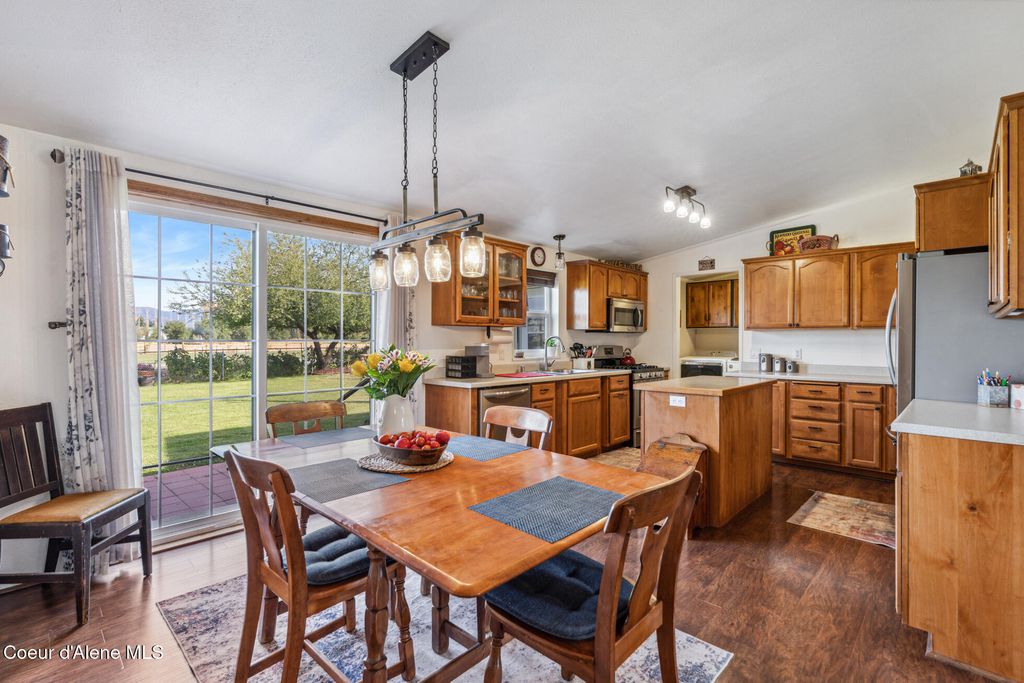 13559 W PRAIRIE AVE, Post Falls, ID 83854 photo 31