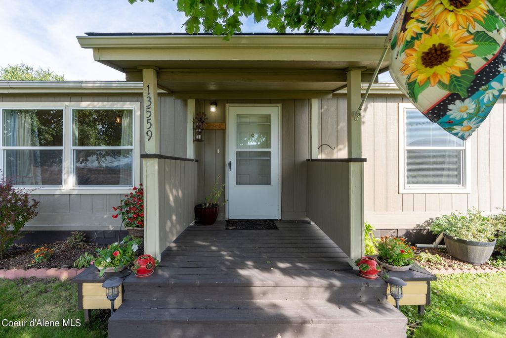 13559 W PRAIRIE AVE, Post Falls, ID 83854 photo 5