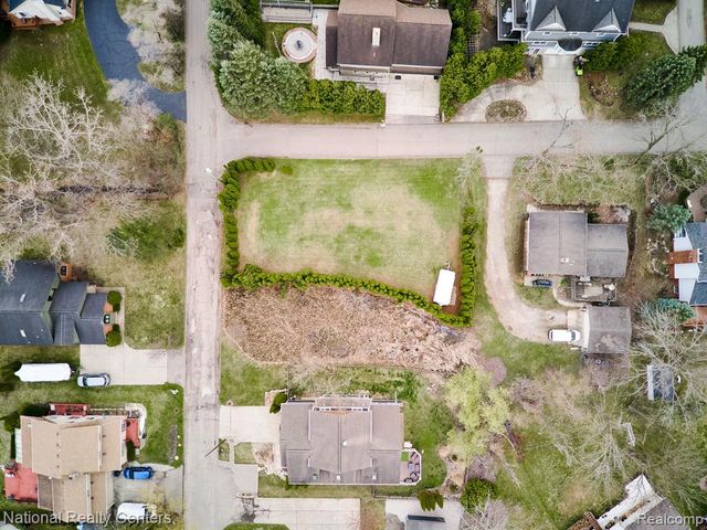 4442 Borland Street, West Bloomfield, MI 48323