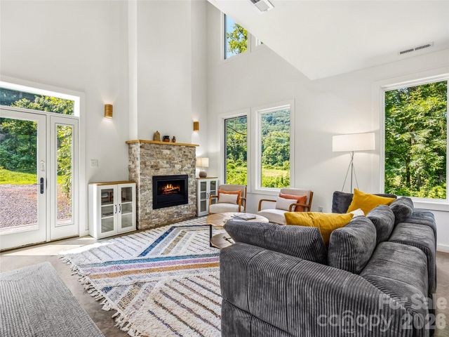 252 & 254 Shope Creek Road, Asheville, NC 28805