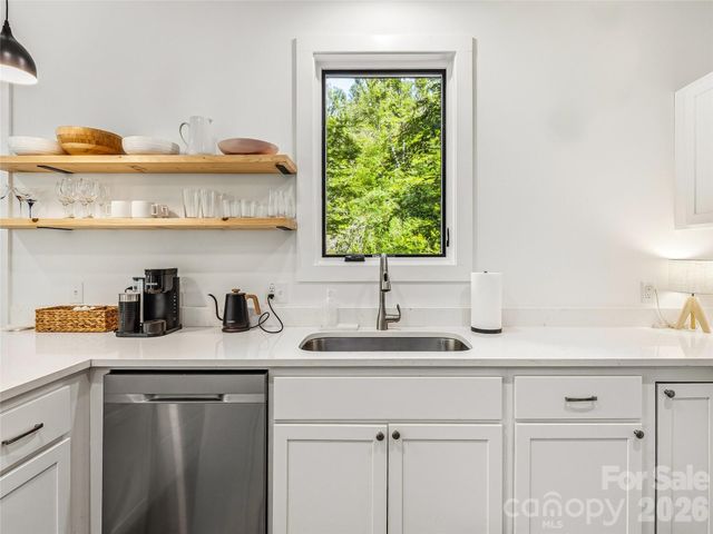 252 & 254 Shope Creek Road, Asheville, NC 28805