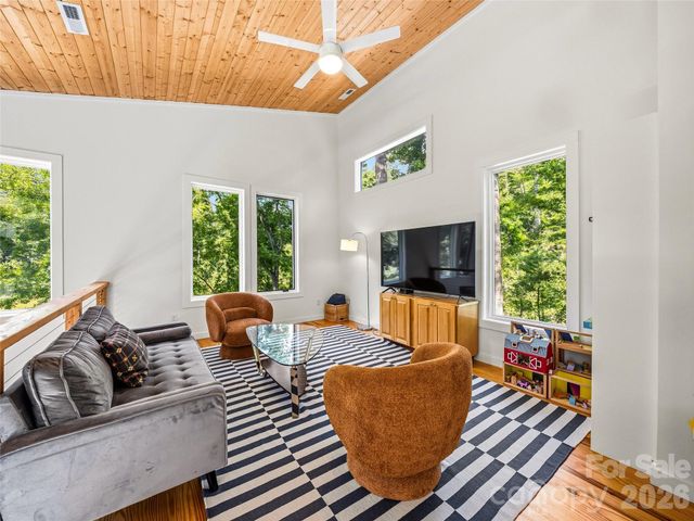 252 & 254 Shope Creek Road, Asheville, NC 28805