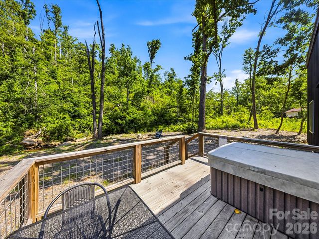252 & 254 Shope Creek Road, Asheville, NC 28805