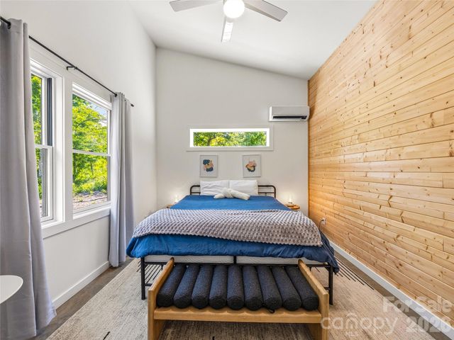 252 & 254 Shope Creek Road, Asheville, NC 28805