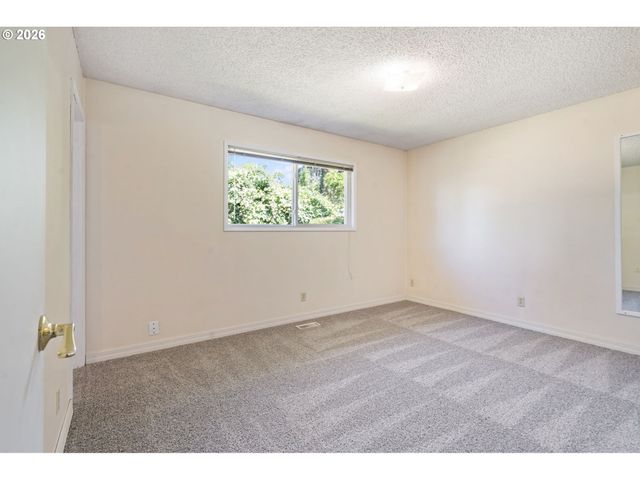 3507 E MAIN St, Hillsboro, OR 97123